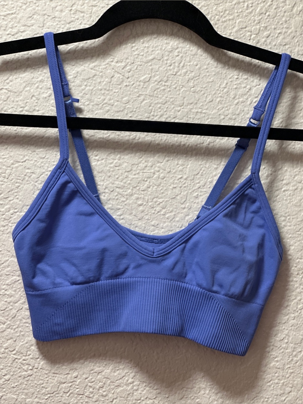 Lululemon sports bra size 4